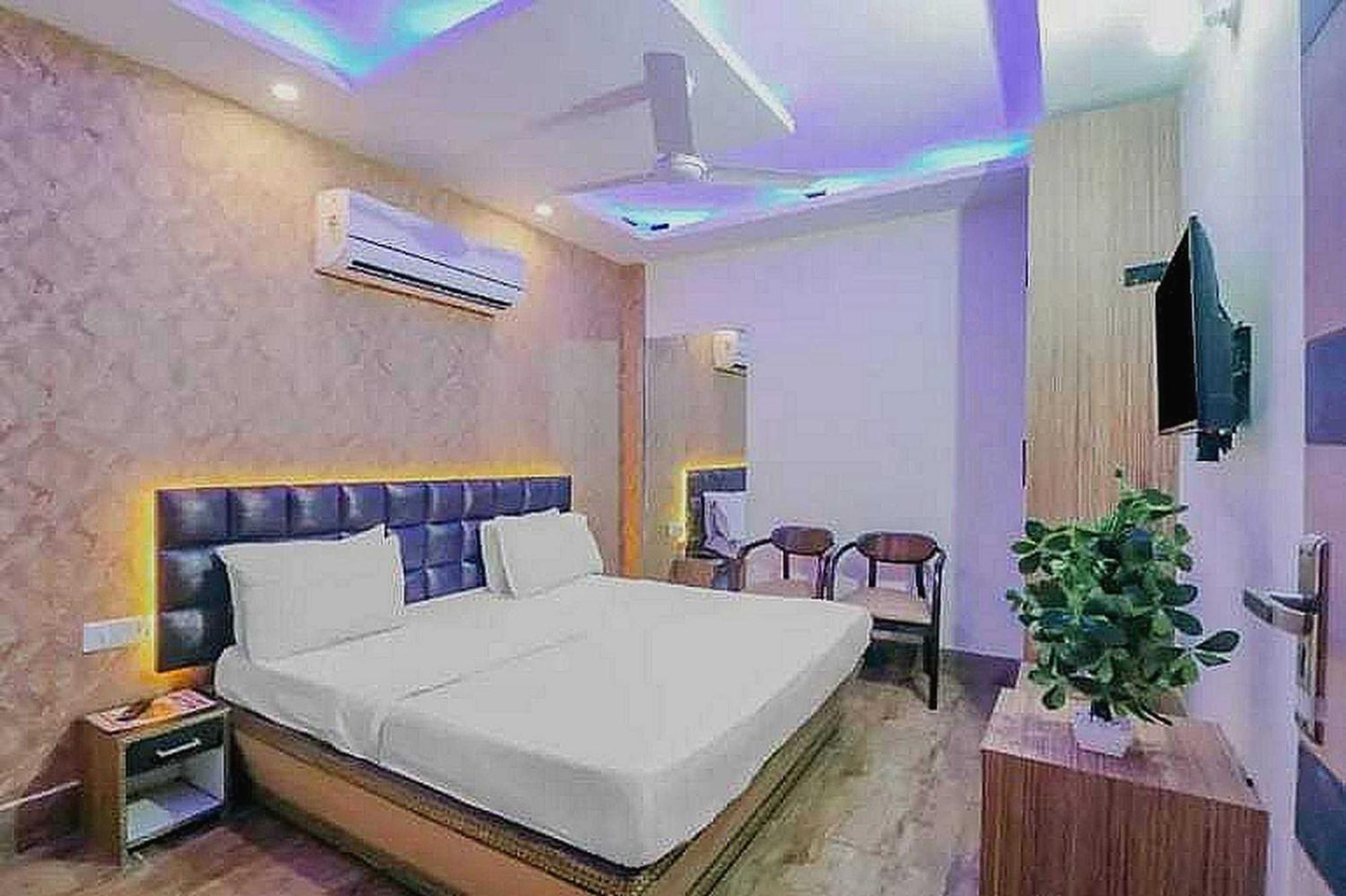 Super Hotel O Vivaan Residency Rohtak 外观 照片