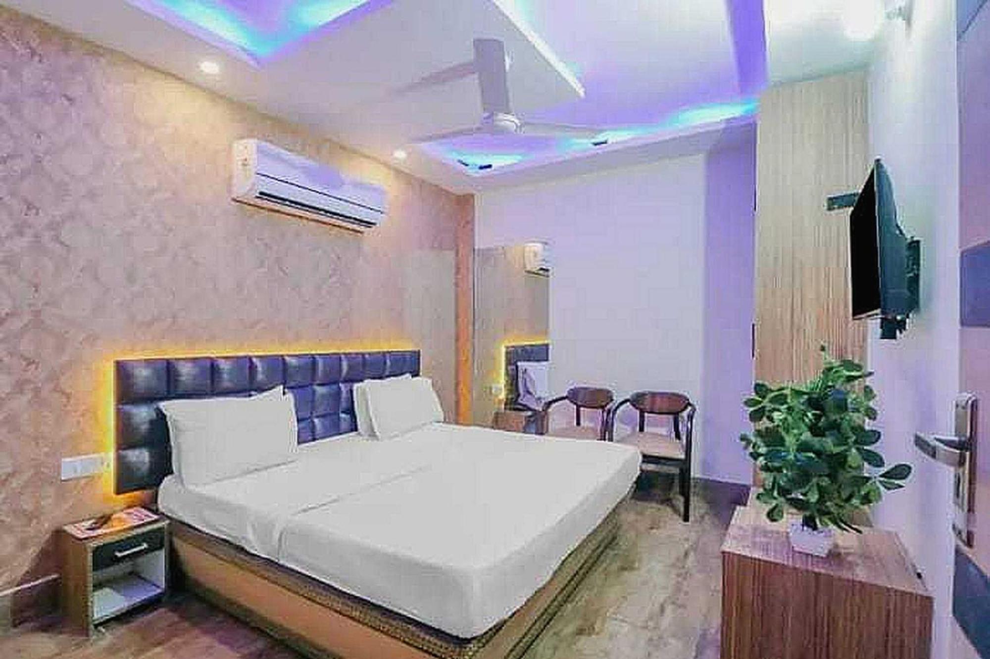 Super Hotel O Vivaan Residency Rohtak 外观 照片