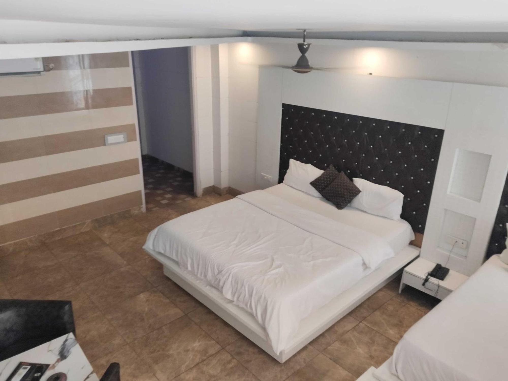 Super Hotel O Vivaan Residency Rohtak 外观 照片