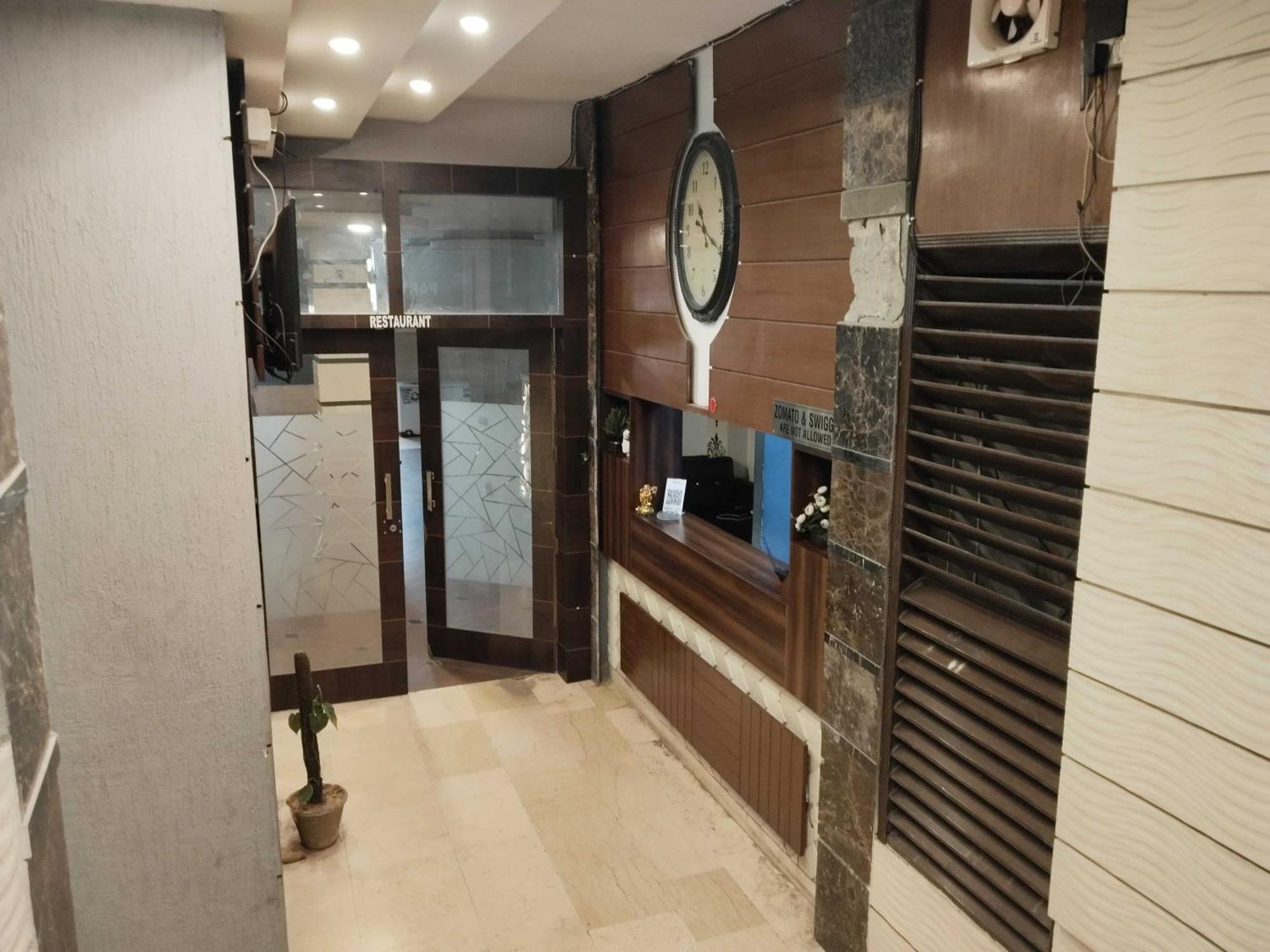 Super Hotel O Vivaan Residency Rohtak 外观 照片
